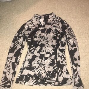 Under Armour - Fitted Pullover